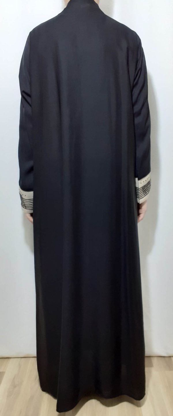 Abaya - e Zeze